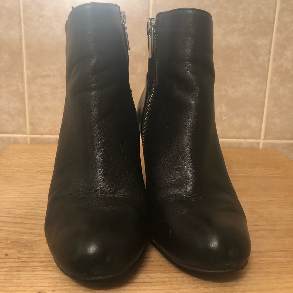 Micheal Kors bootie